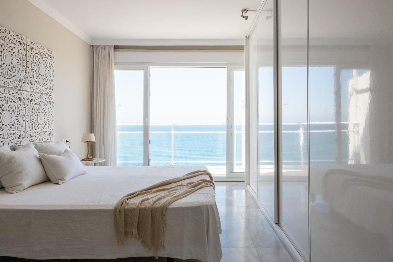Maria Paola Penthouse Aan Het Strand Lägenhet *